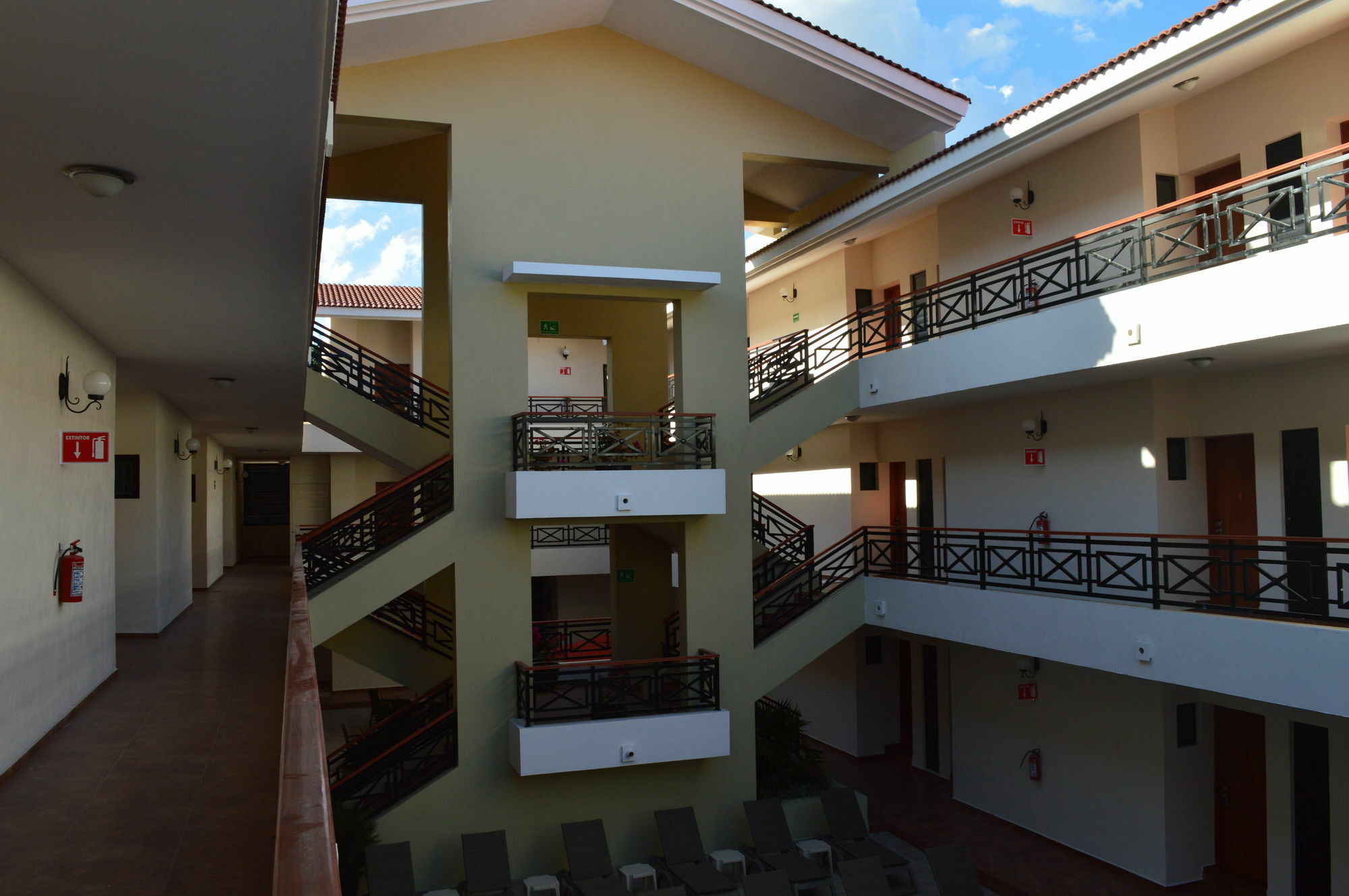 קולימה Concierge Plaza La Villa מראה חיצוני תמונה